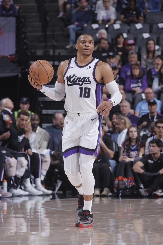 威少生涯第208次三双引领国王大胜公牛终结连败