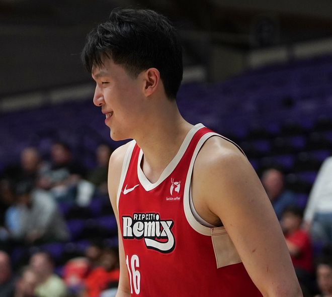 杨瀚森砍20+9+5助 混音之城惜败奥斯汀马刺 球权分