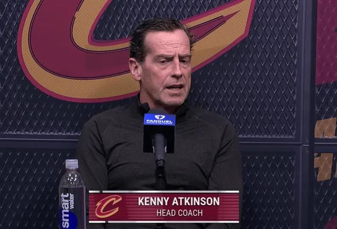 哈登14助攻创里程碑 骑士双塔终结效率飙升