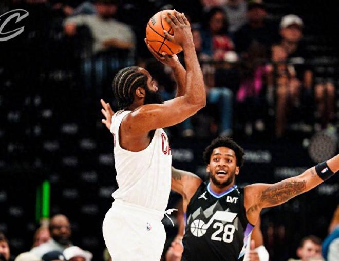 哈登14助攻创里程碑 骑士双塔终结效率飙升