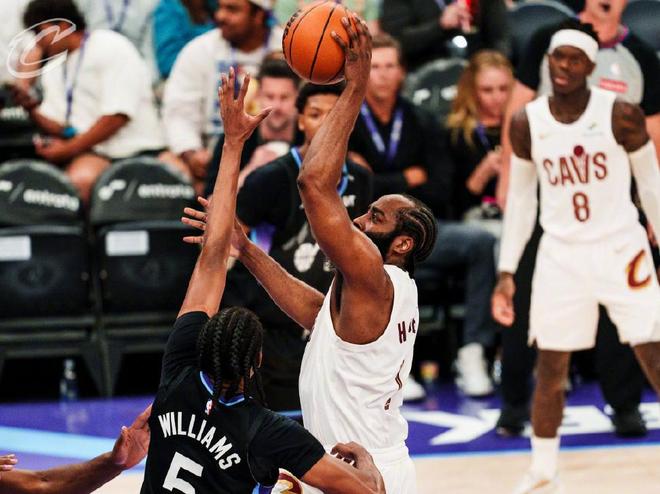 哈登14助攻创里程碑 骑士双塔终结效率飙升