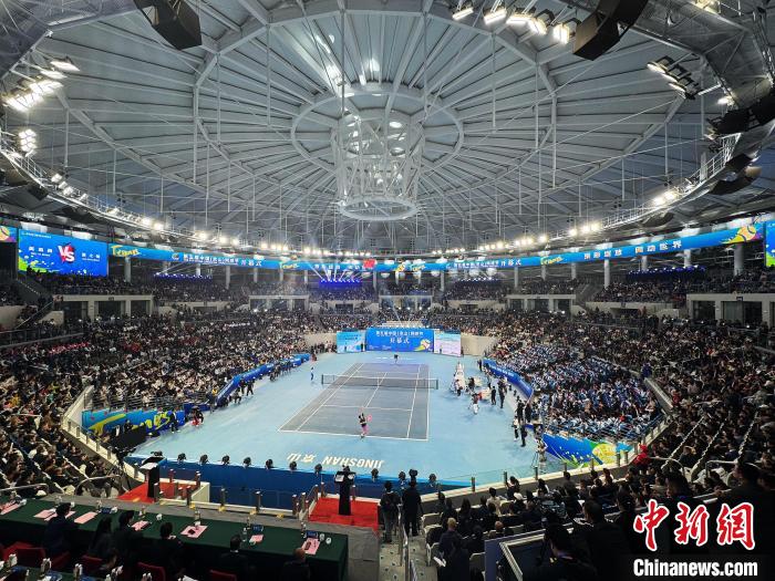 第五届中国（京山）网球节开幕：中外选手同台