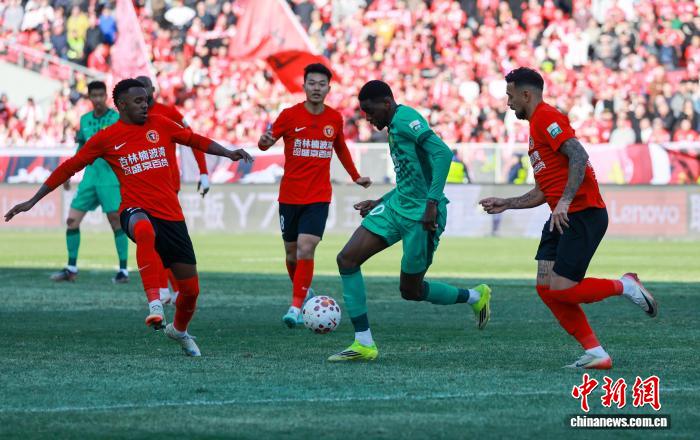 中超第四轮激战：国安爆冷负新军蓉城登顶积分