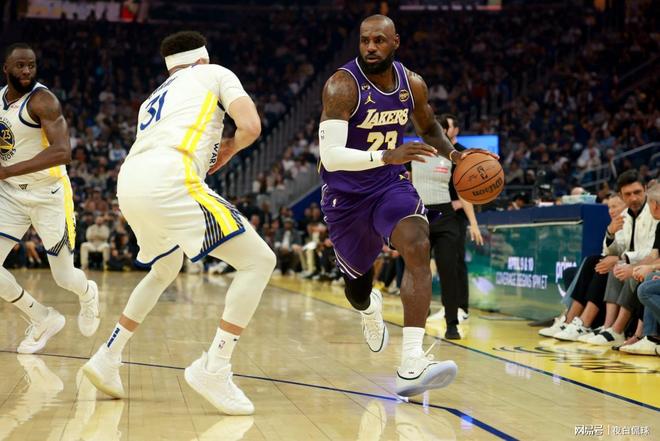 詹姆斯与库里本赛季零交锋 湖人击败勇士结束客