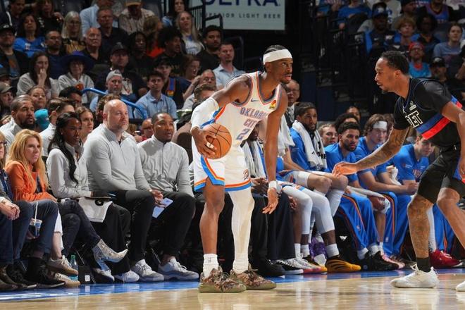 雷霆加时险胜活塞创60胜纪录 亚历山大砍47分刷新