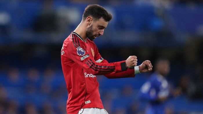 布鲁诺・费尔南德斯领跑英格兰年度最佳球员评