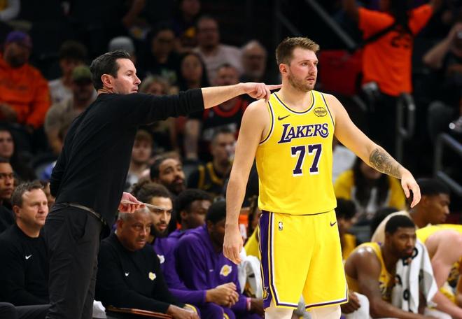 马刺领跑联盟争冠行列 骁勇战绩引热议 NBA战力榜