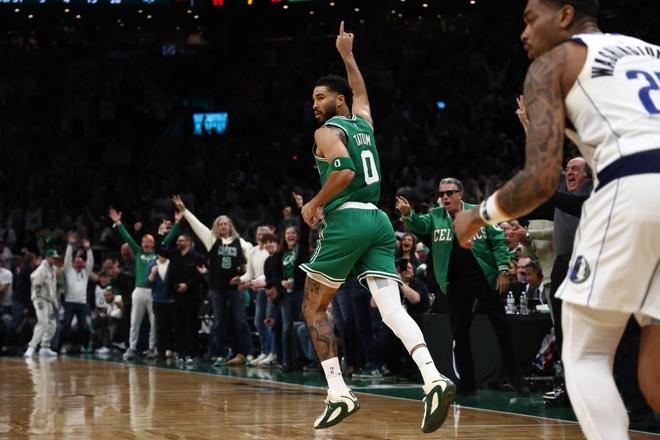 马刺领跑联盟争冠行列 骁勇战绩引热议 NBA战力榜